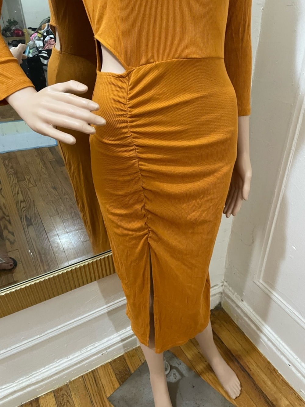 Walter Baker Rust Orange Ruched Midi Dress - Picture 5 of 14